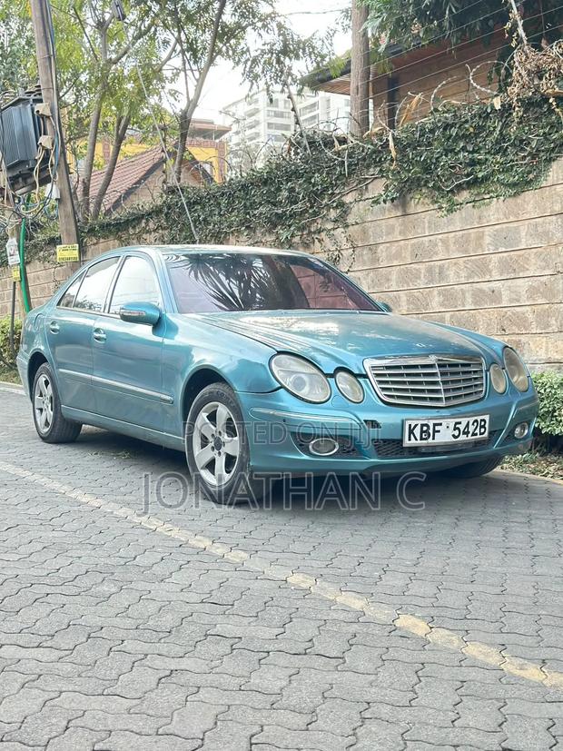 Mercedes-Benz E240 2004 Blue