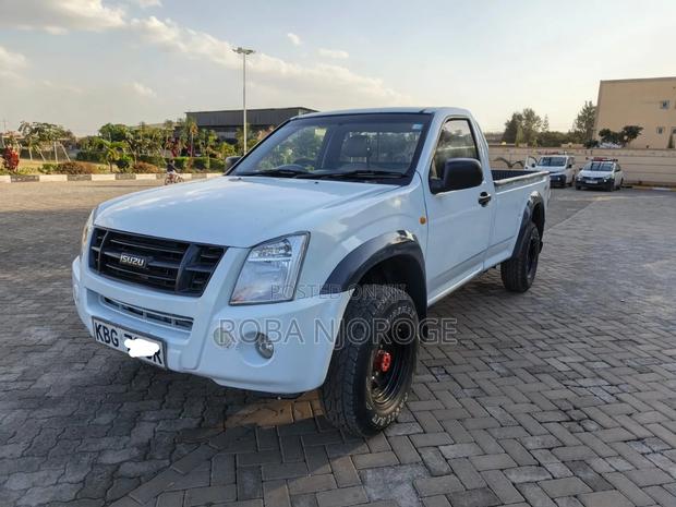 Isuzu D-MAX 2008 White