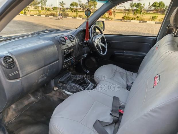 Isuzu D-MAX 2008 White