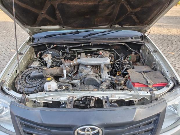 Toyota Hilux 2015 Silver