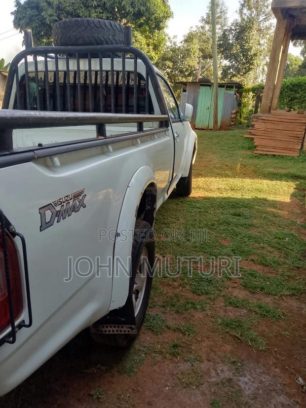 Isuzu D-MAX 2005 White