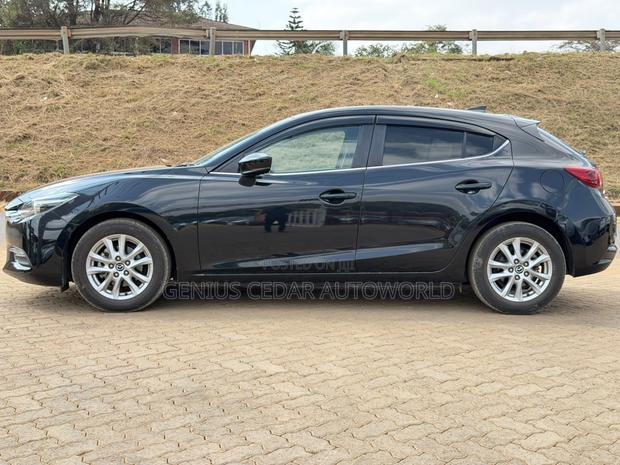 Mazda Axela 2019