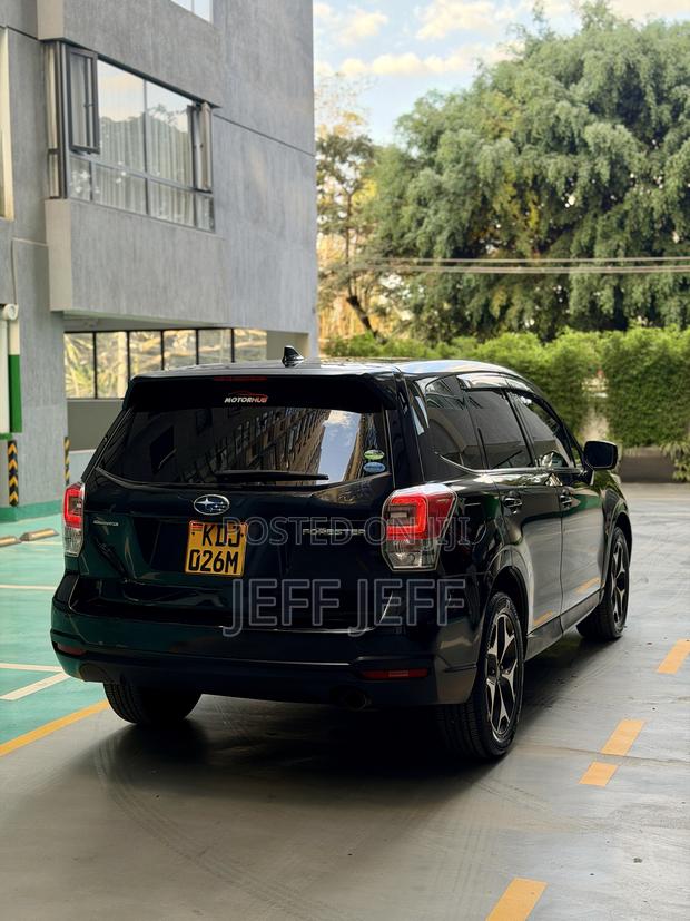 Subaru Forester 2.0XT Premium AWD 2016 Black