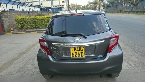 Toyota Vitz 2015 Gray