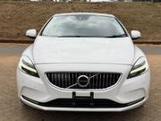 Volvo V40 2019 White for sale
