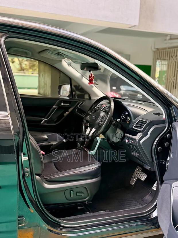 Subaru Forester 2015 Black