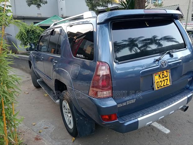 Toyota Hilux 2002 Blue