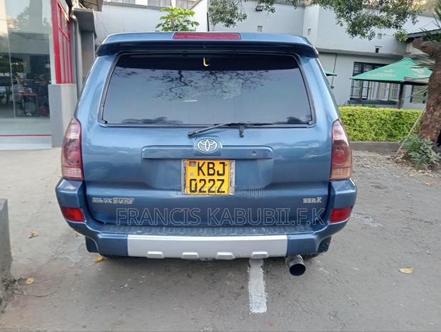 Toyota Hilux 2002 Blue