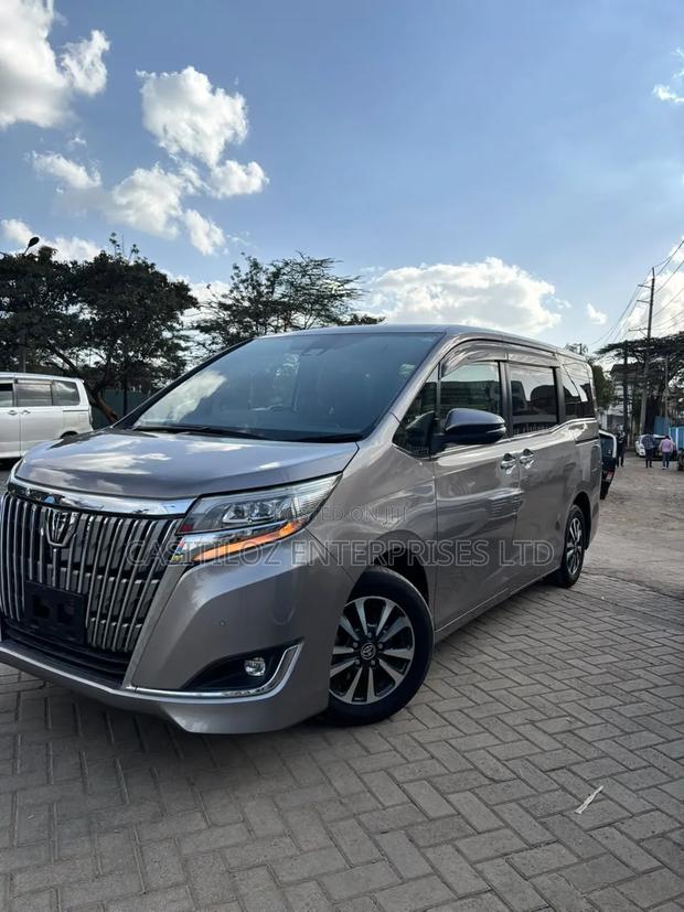 Toyota Esquire 2019 Gray