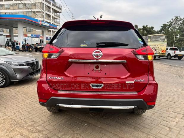 Nissan X-Trail 2019 Red