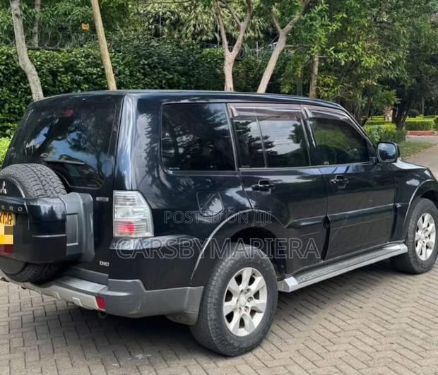 Mitsubishi Pajero 3.2 DI-D Avance Automatic 2008 Black