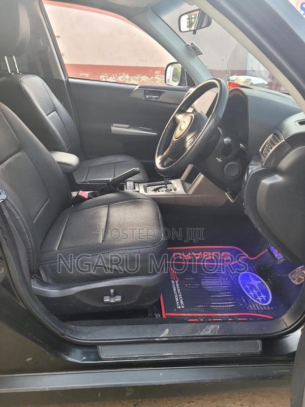 Subaru Forester 2010 Black