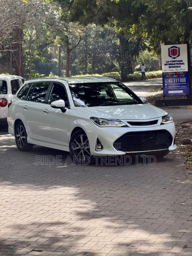 Toyota Corolla Fielder 2019 White