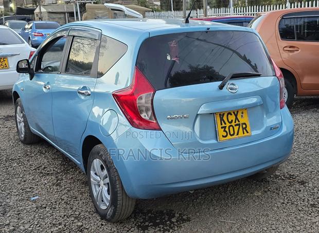 Nissan Note 2012 Blue
