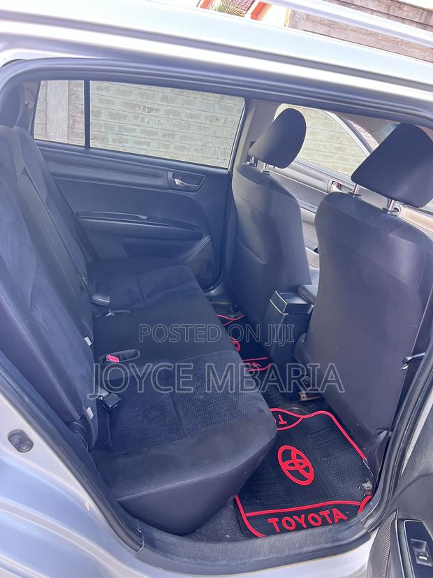 Toyota Corolla Fielder 2016 Silver