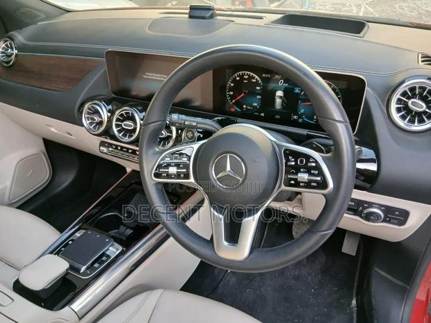 Mercedes-Benz B-Class 2019 Red
