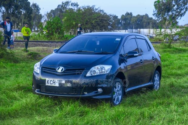Toyota Auris 2010 Black