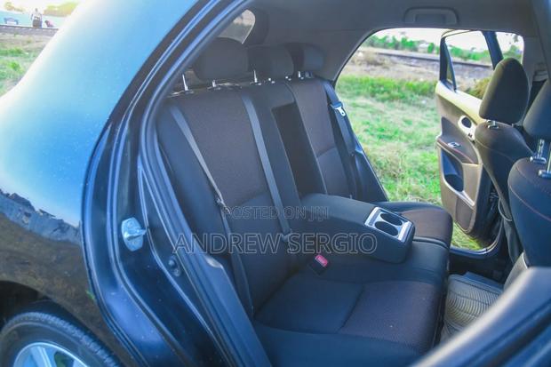 Toyota Auris 2010 Black