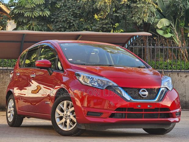 Nissan Note 1.2 Hybrid 2019 Red