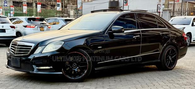 Mercedes-Benz E250 2012 Black
