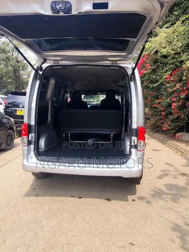 Nissan NP200 2016 Silver