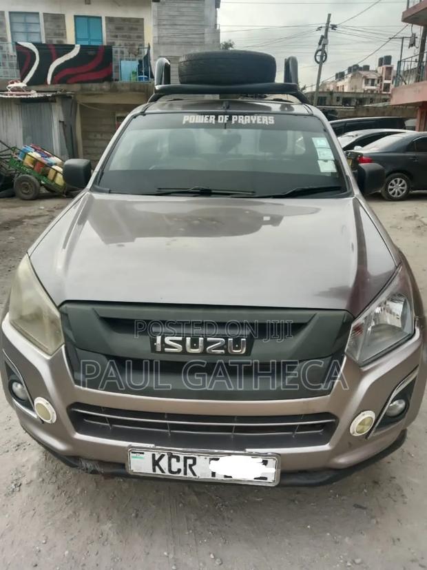 Isuzu D-MAX 2019 Gray