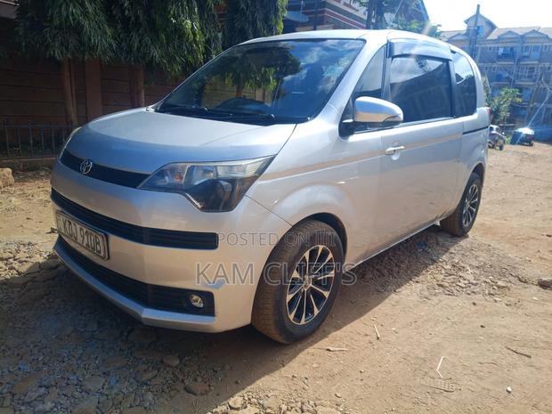 Toyota Spade 2015 Beige