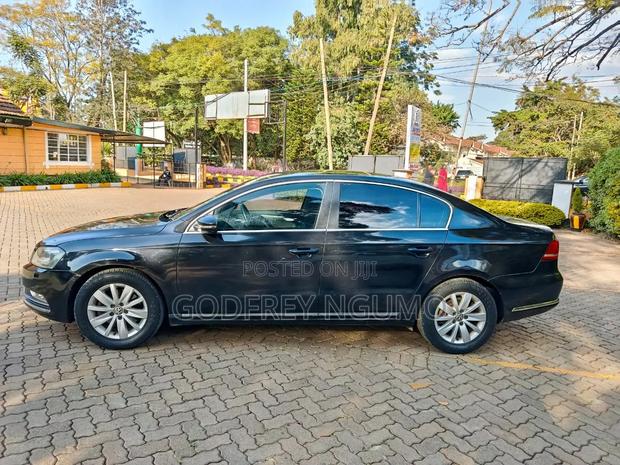 Volkswagen Passat 2012 Black