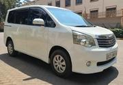 Toyota Noah 2011 White for sale