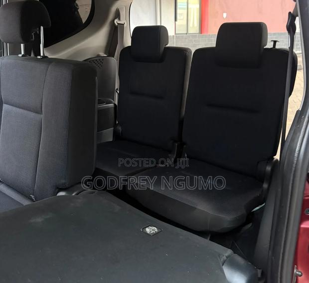 Toyota Sienta 2017 Burgundy