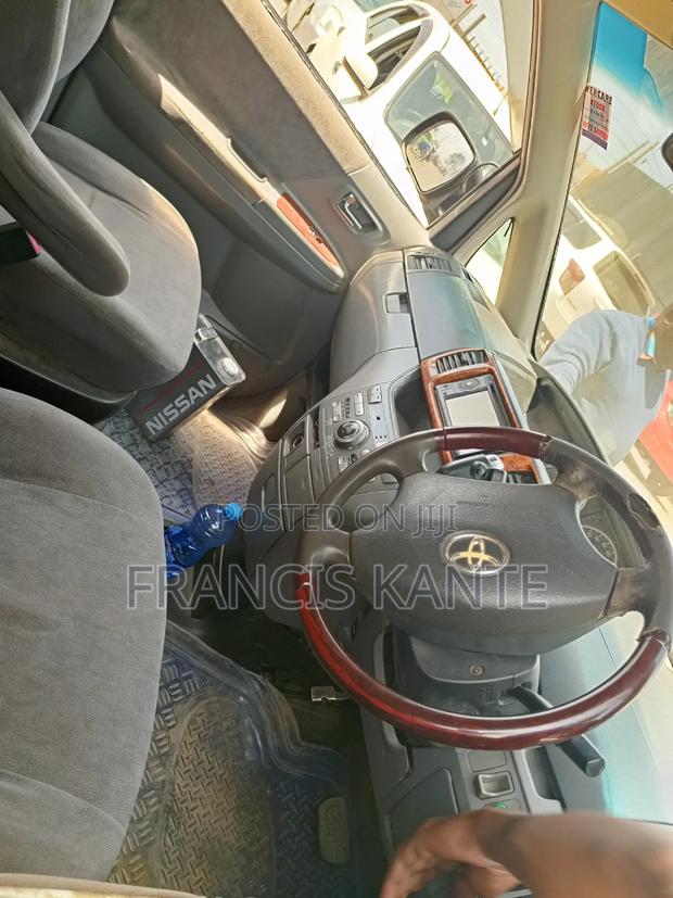 Toyota Noah 2009 Black