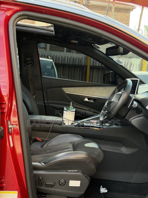 Peugeot 3008 2018 Red