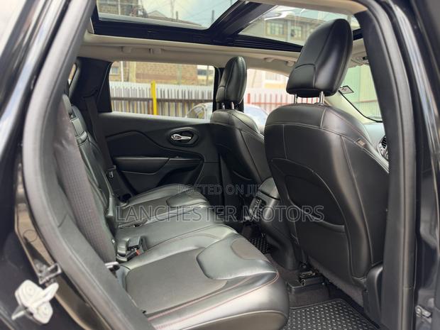 Jeep Grand Cherokee Trailhawk 4dr 4x4 2017 Black