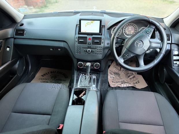 Mercedes-Benz C200 2010 Silver