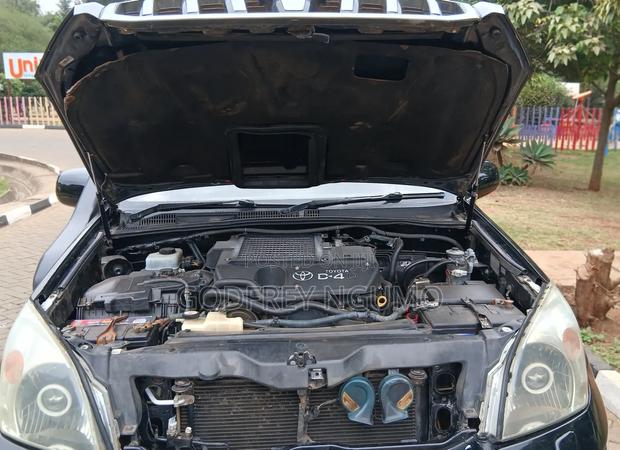 Toyota Land Cruiser Prado 2004 Black