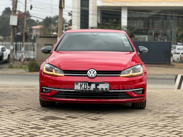 Volkswagen Golf 2018 Red