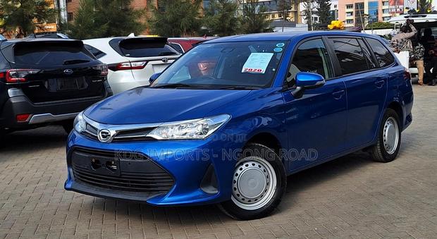 Toyota Corolla Fielder 2020 Blue