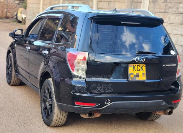 Subaru Forester 2010 Black