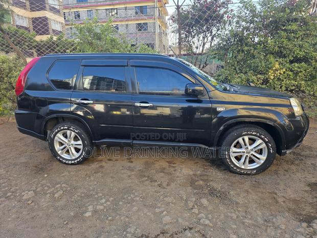 Nissan X-Trail 2010 Black