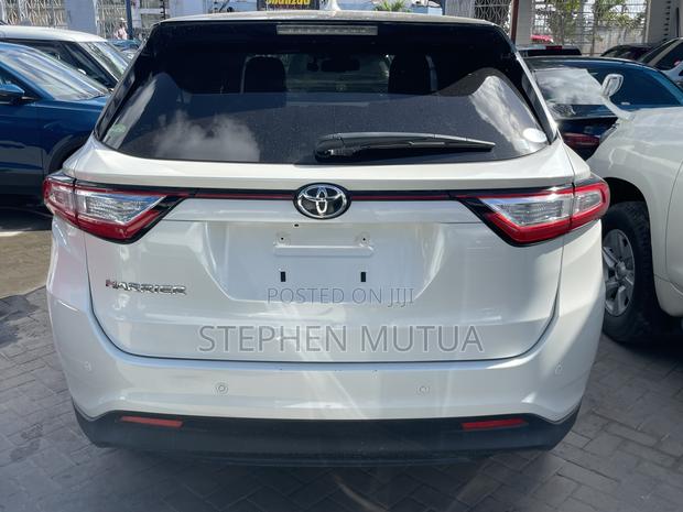 Toyota Harrier 2.0 2019