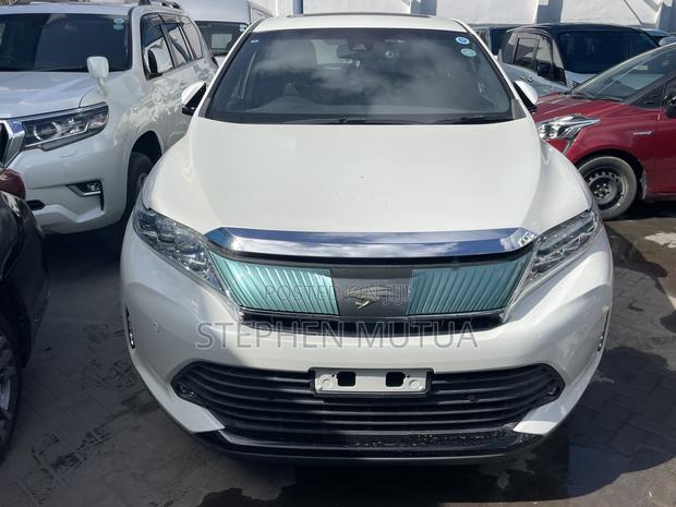 Toyota Harrier 2.0 2019