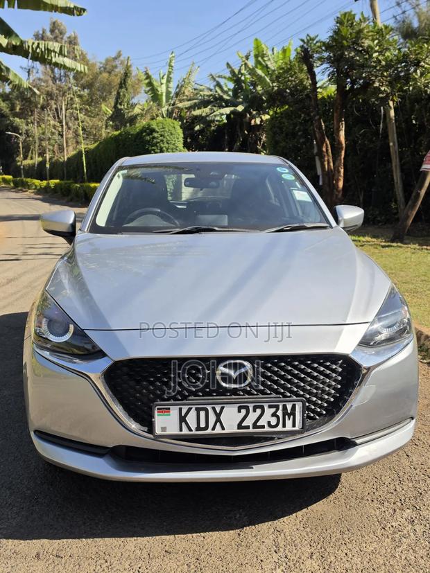 Mazda 2 2020 Silver