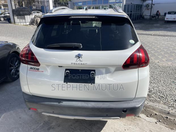 Peugeot 2008 1.2 PureTech (130 Hp) 2019 White