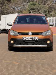 Volkswagen Golf 2015 Burgundy for sale