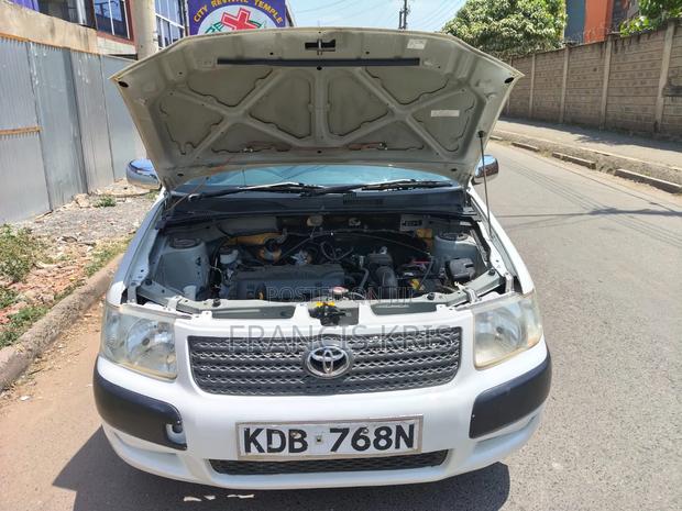 Toyota Succeed SV Premium 2014 White