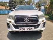 Toyota Hilux 2021 Off white for sale
