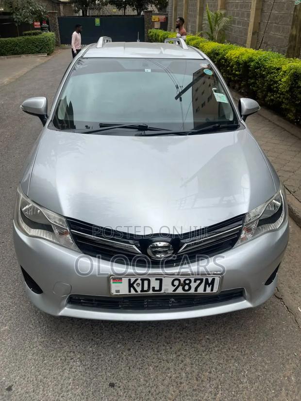 Toyota Corolla Fielder 2014 Silver