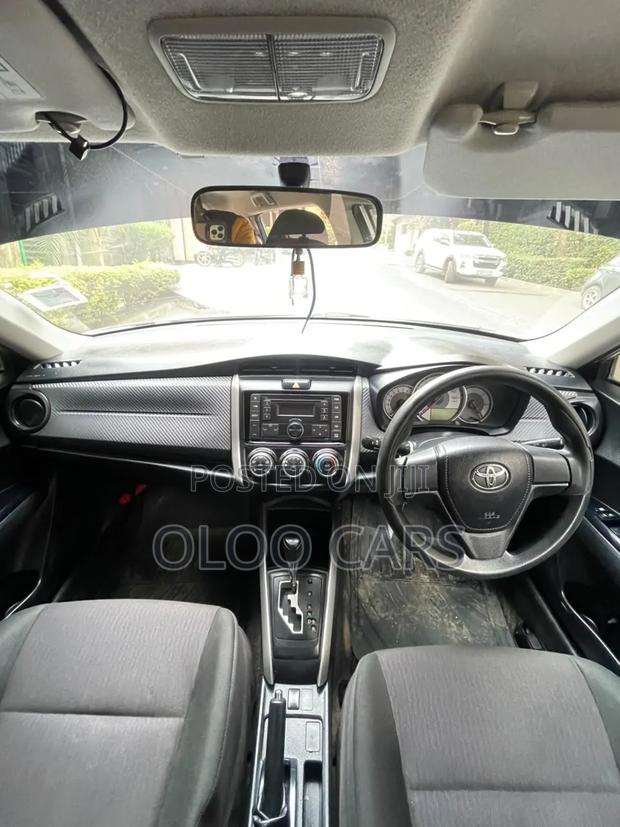 Toyota Corolla Fielder 2014 Silver