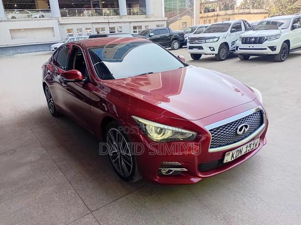 Nissan Skyline 2015 Red