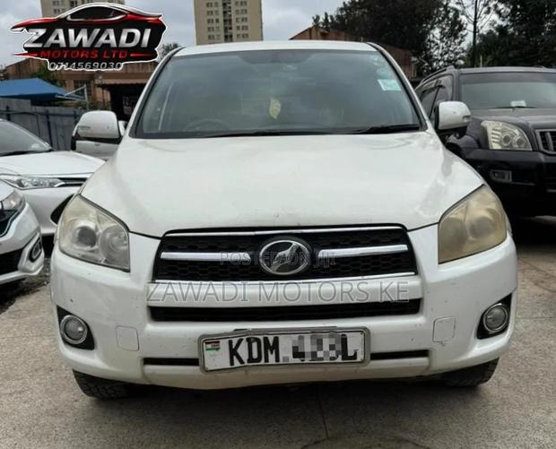 Toyota RAV4 2016 White